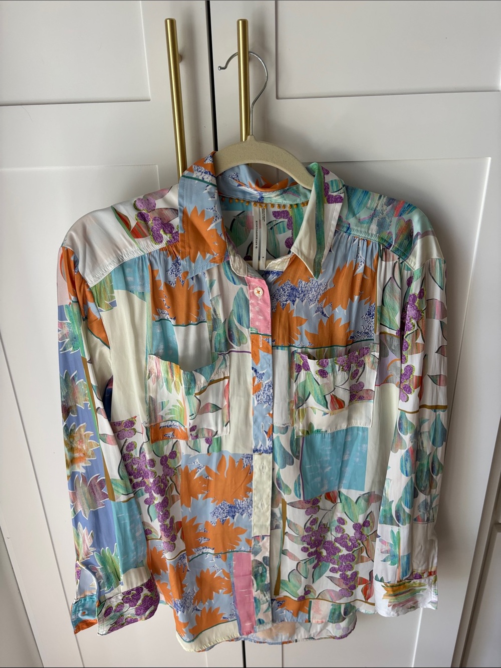 Anthropologie floral button up, only worn once and like new size small